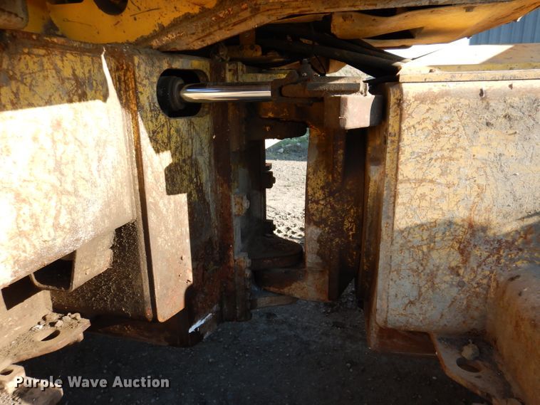 image for item IQ9639 2002 Bomag 772RB  landfill compactor