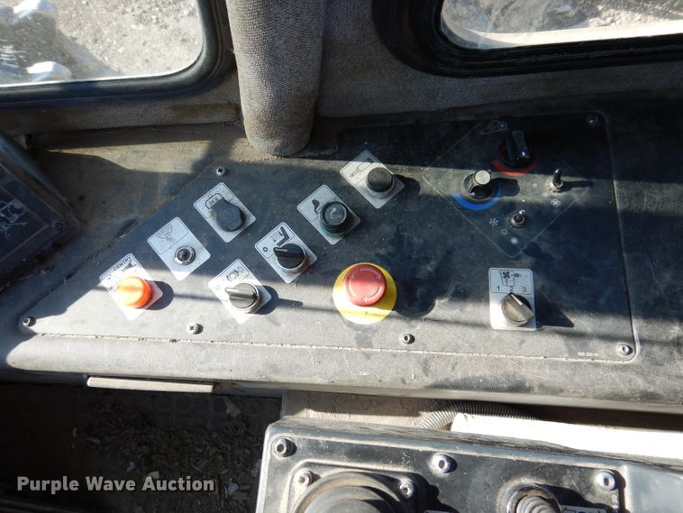 image for item IQ9639 2002 Bomag 772RB  landfill compactor