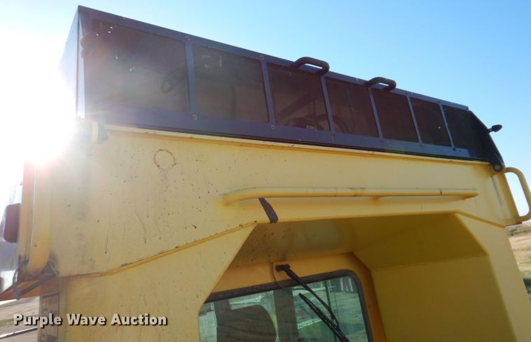 image for item IQ9639 2002 Bomag 772RB  landfill compactor