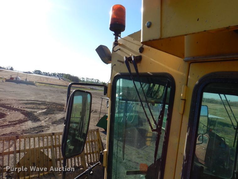 image for item IQ9639 2002 Bomag 772RB  landfill compactor