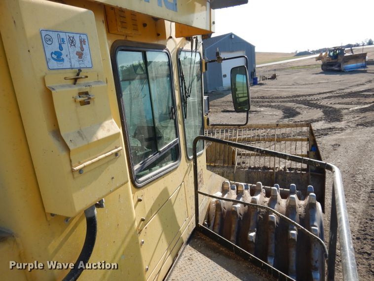 image for item IQ9639 2002 Bomag 772RB  landfill compactor