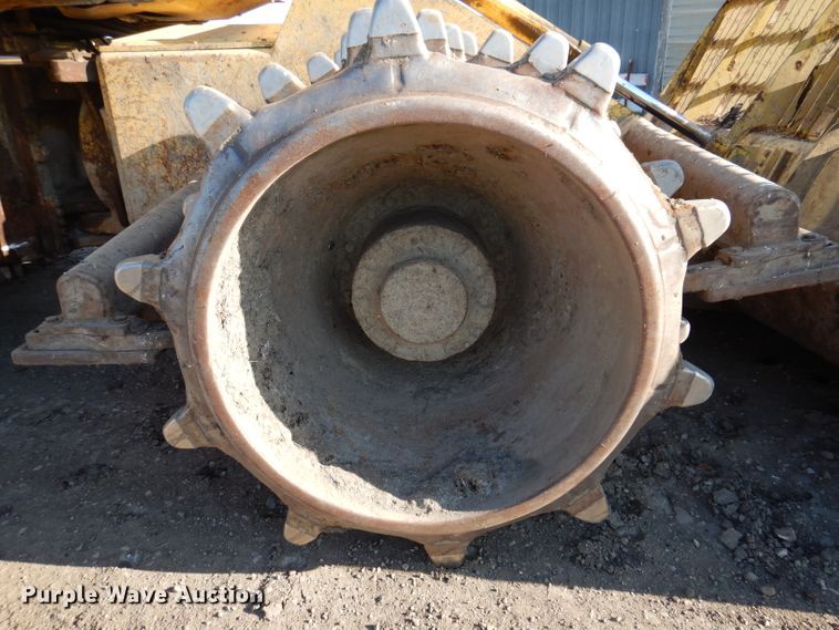 image for item IQ9639 2002 Bomag 772RB  landfill compactor