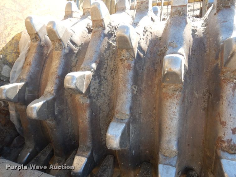 image for item IQ9639 2002 Bomag 772RB  landfill compactor