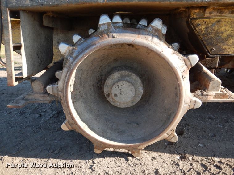 image for item IQ9639 2002 Bomag 772RB  landfill compactor