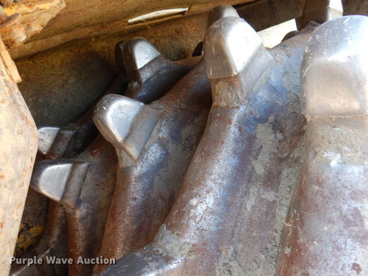 image for item IQ9639 2002 Bomag 772RB  landfill compactor