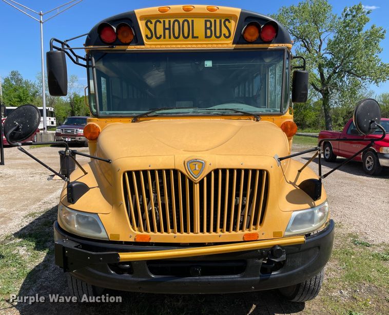 image for item IR9940 2006 IC PB 105  school bus