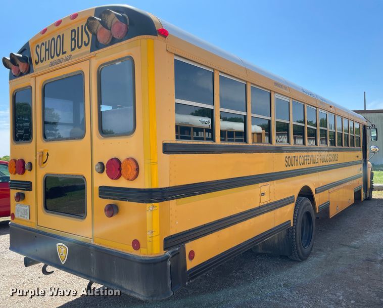 image for item IR9940 2006 IC PB 105  school bus