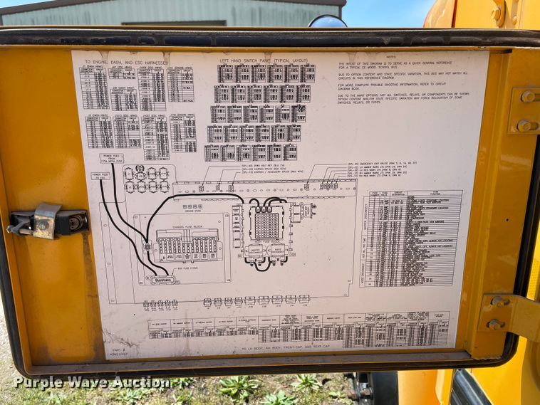 image for item IR9940 2006 IC PB 105  school bus