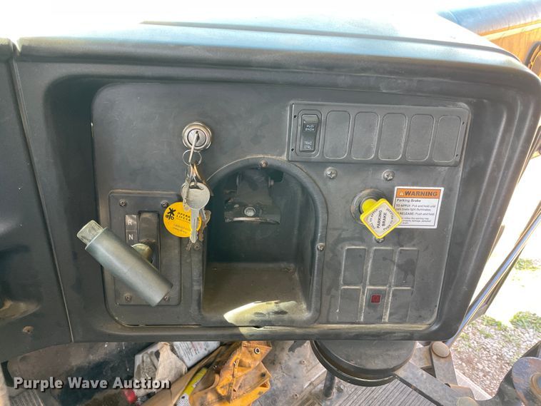 image for item IR9940 2006 IC PB 105  school bus