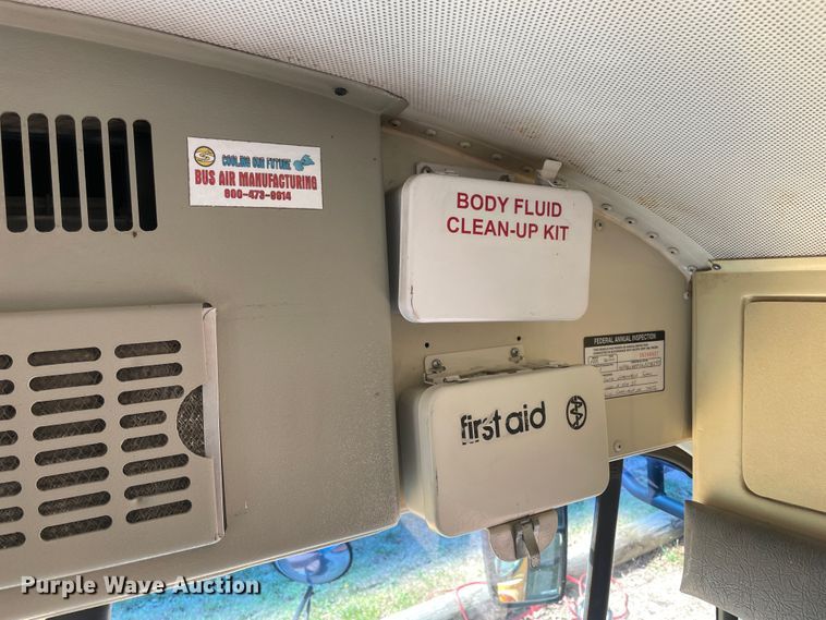 image for item IR9940 2006 IC PB 105  school bus