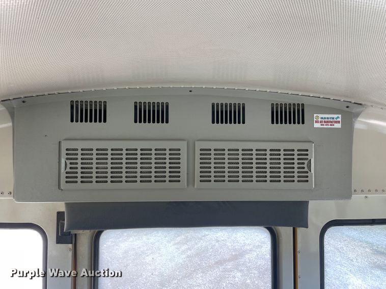 image for item IR9940 2006 IC PB 105  school bus