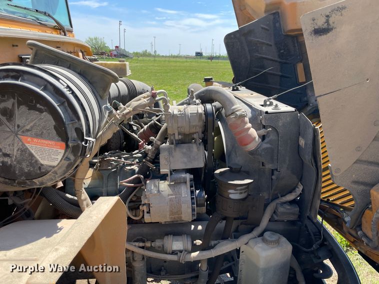 image for item IR9940 2006 IC PB 105  school bus