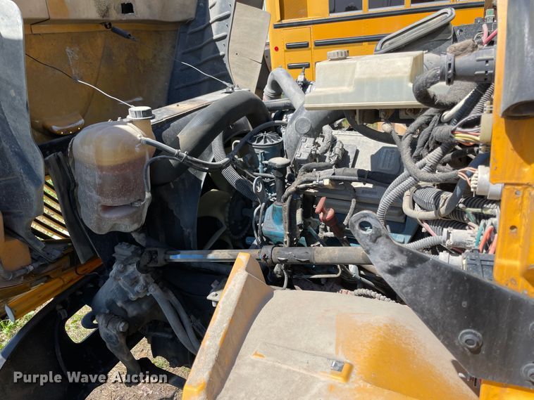 image for item IR9940 2006 IC PB 105  school bus