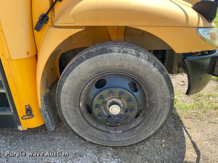 image for item IR9940 2006 IC PB 105  school bus