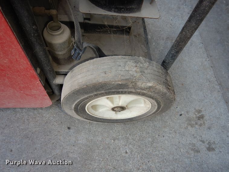 image for item IS9225 Robinair 17500B  refrigerant recovery and recycling sytem