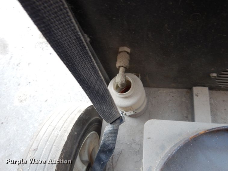 image for item IS9225 Robinair 17500B  refrigerant recovery and recycling sytem