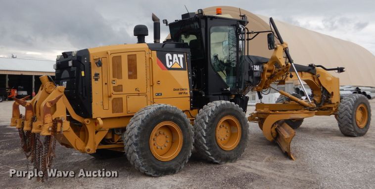 image for item IT9113 2013 Caterpillar 12M2  motor grader