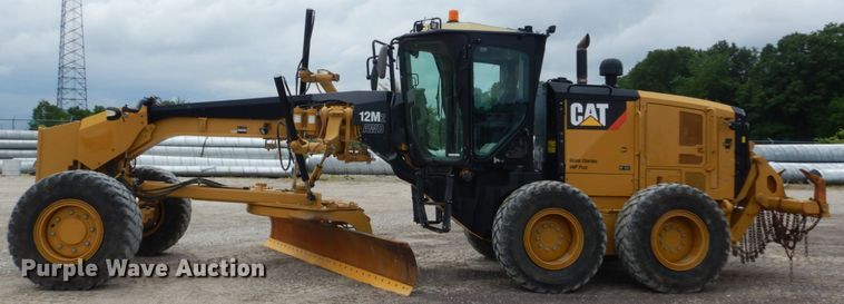 image for item IT9113 2013 Caterpillar 12M2  motor grader