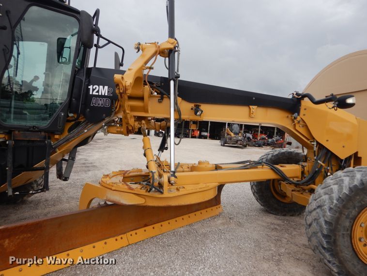 image for item IT9113 2013 Caterpillar 12M2  motor grader