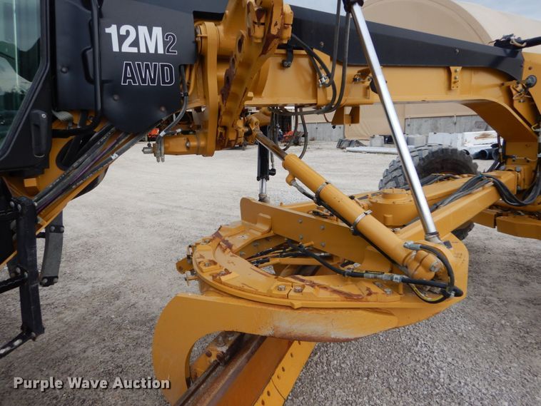 image for item IT9113 2013 Caterpillar 12M2  motor grader