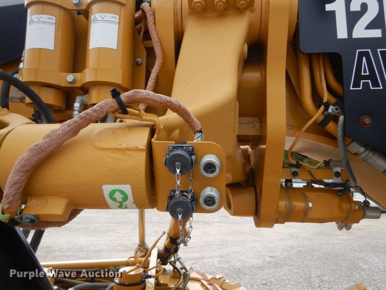 image for item IT9113 2013 Caterpillar 12M2  motor grader