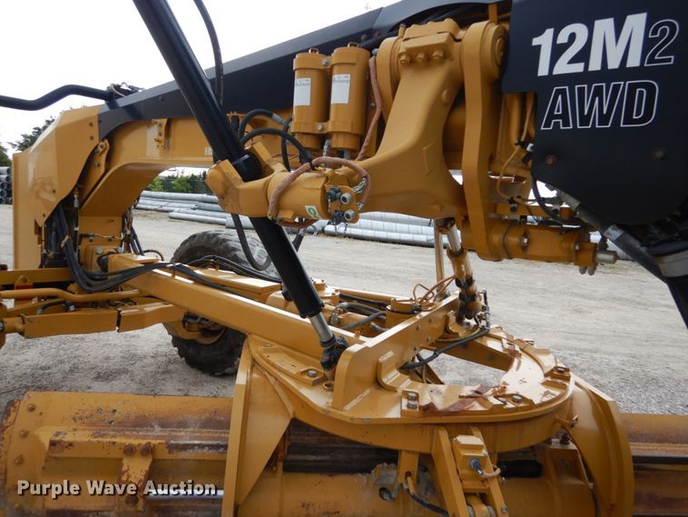 image for item IT9113 2013 Caterpillar 12M2  motor grader