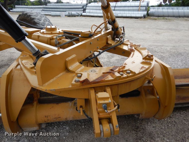 image for item IT9113 2013 Caterpillar 12M2  motor grader