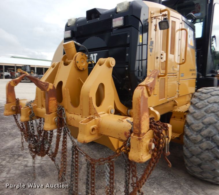 image for item IT9113 2013 Caterpillar 12M2  motor grader
