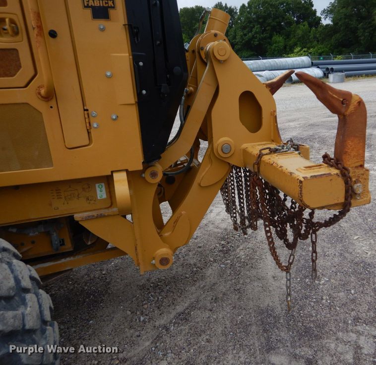 image for item IT9113 2013 Caterpillar 12M2  motor grader