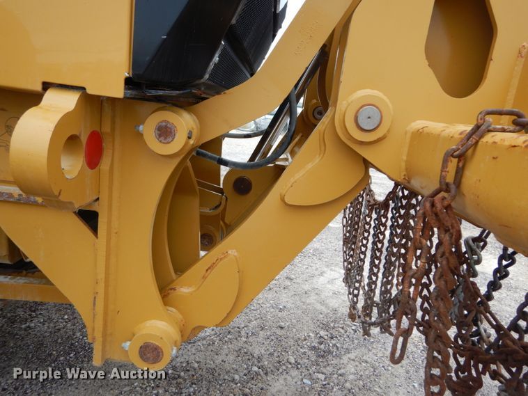 image for item IT9113 2013 Caterpillar 12M2  motor grader