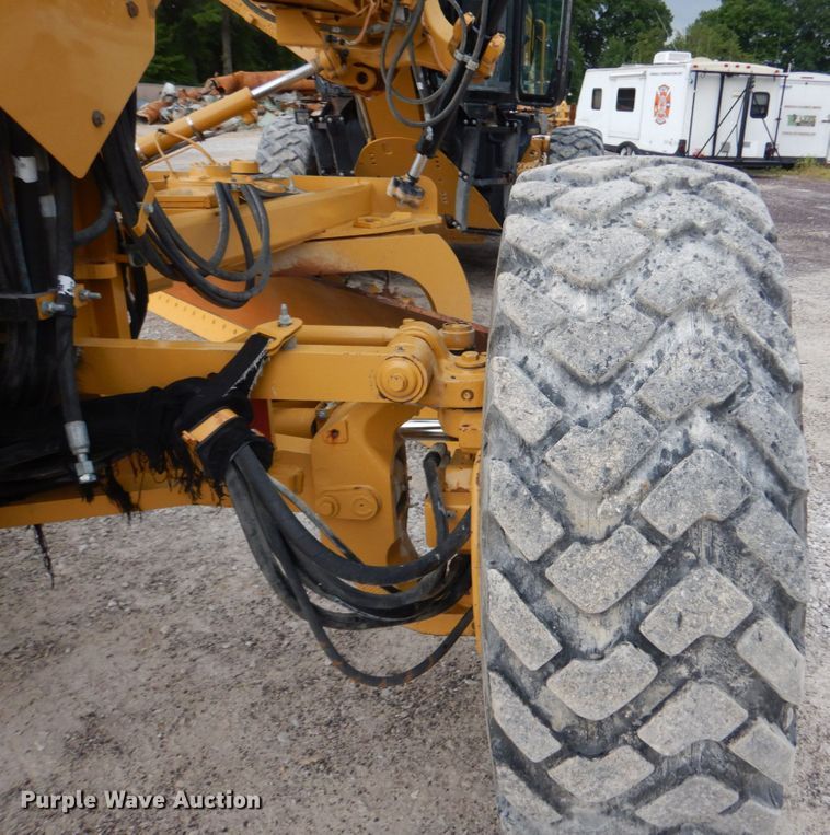 image for item IT9113 2013 Caterpillar 12M2  motor grader