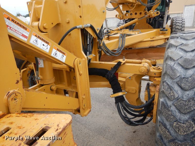 image for item IT9114 2012 Caterpillar 140M2 VHP  motor grader