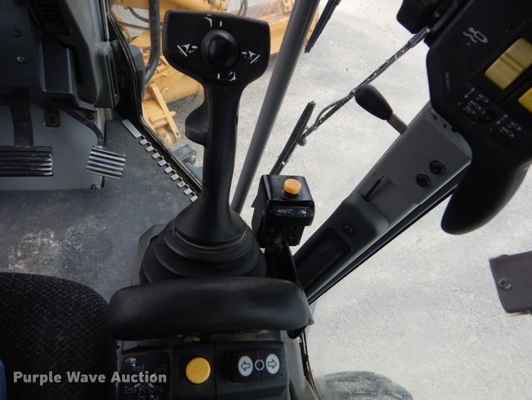 image for item IT9114 2012 Caterpillar 140M2 VHP  motor grader