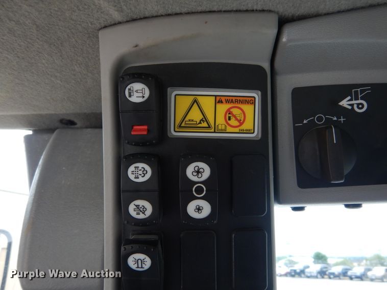 image for item IT9114 2012 Caterpillar 140M2 VHP  motor grader