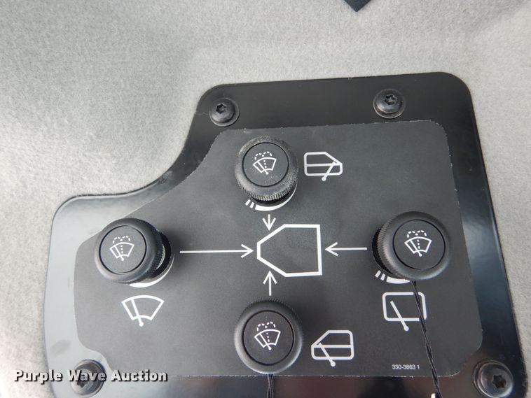 image for item IT9114 2012 Caterpillar 140M2 VHP  motor grader