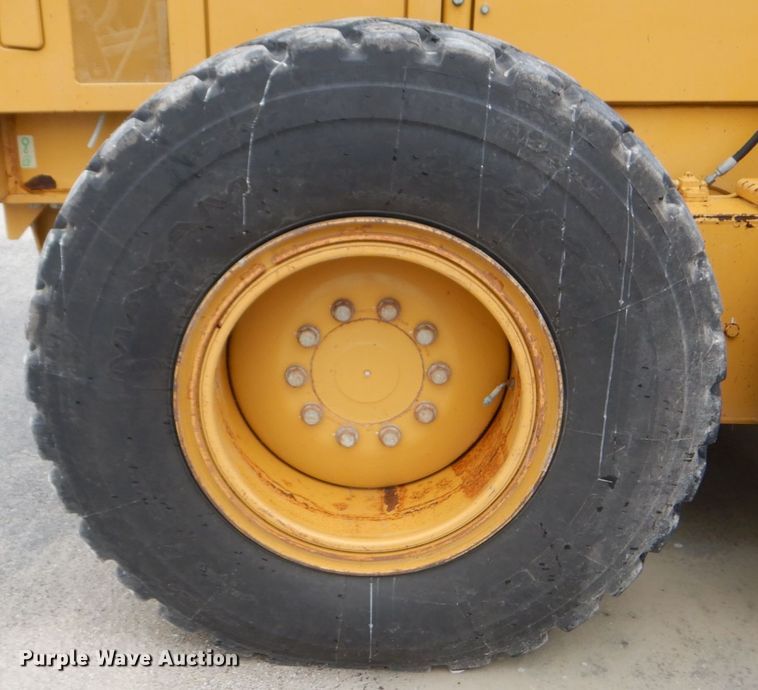 image for item IT9114 2012 Caterpillar 140M2 VHP  motor grader