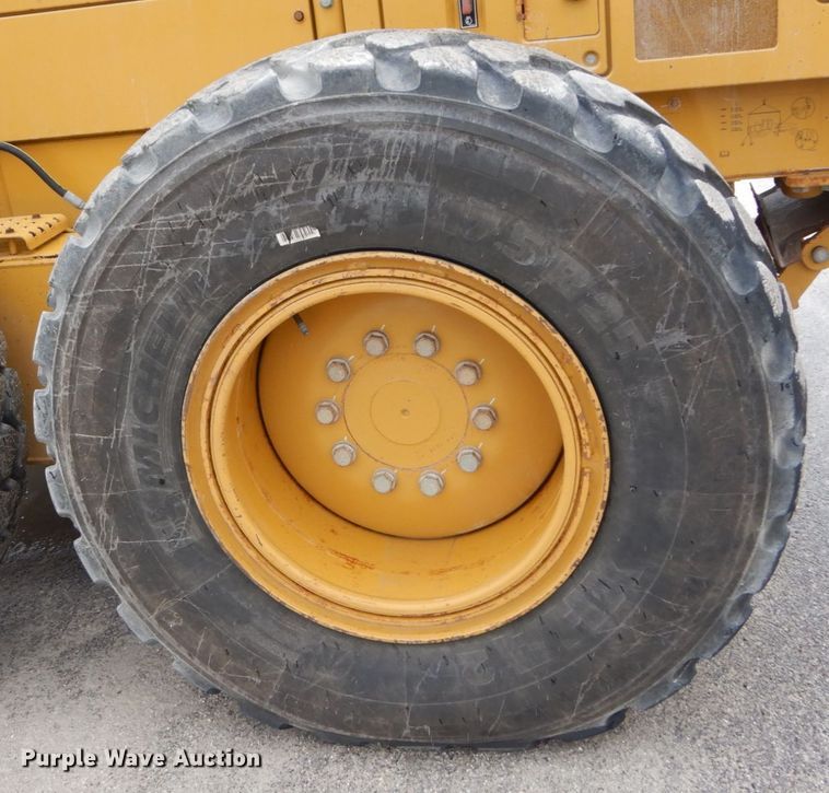 image for item IT9114 2012 Caterpillar 140M2 VHP  motor grader