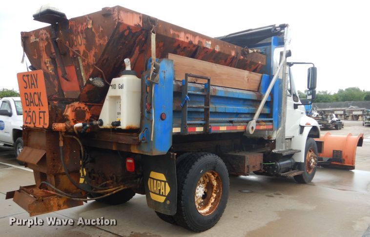 image for item IT9126 2009 International DuraStar 4400  dump truck