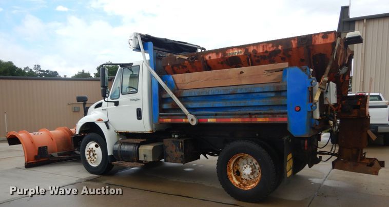 image for item IT9126 2009 International DuraStar 4400  dump truck