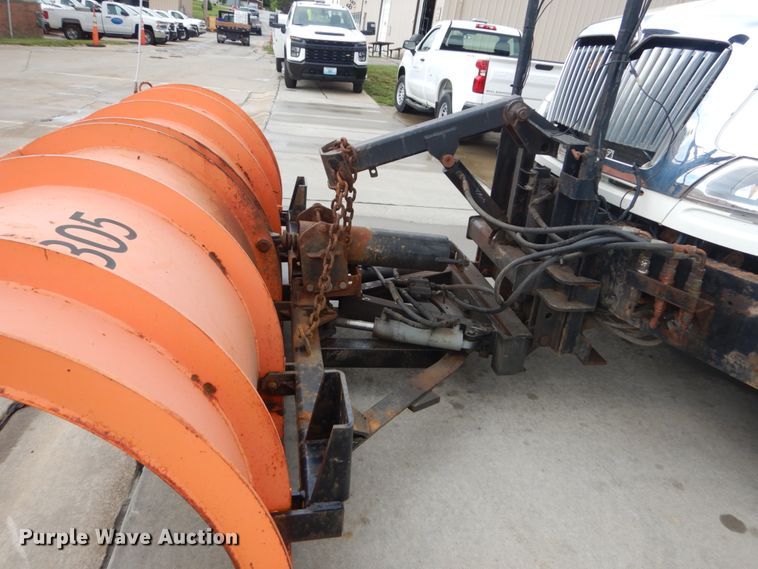 image for item IT9126 2009 International DuraStar 4400  dump truck