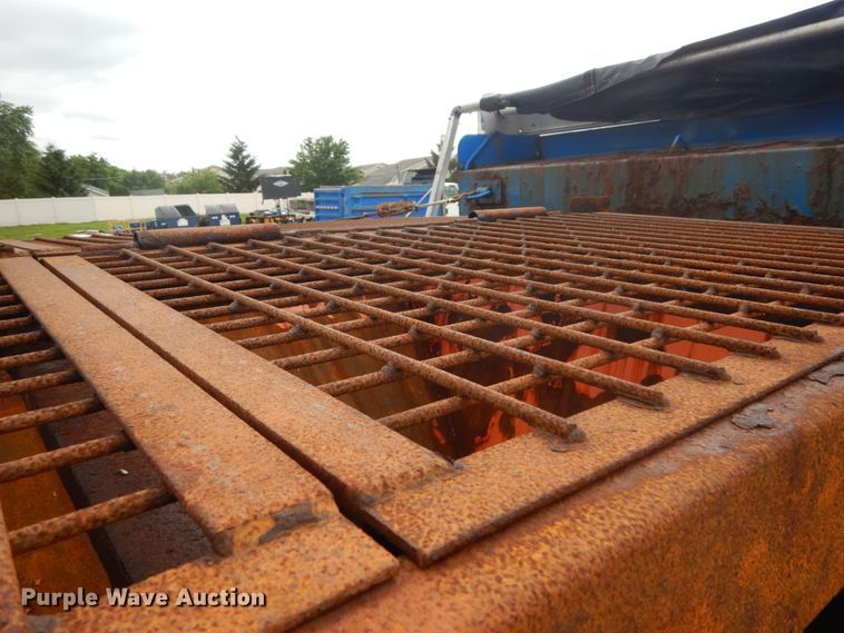 image for item IT9126 2009 International DuraStar 4400  dump truck