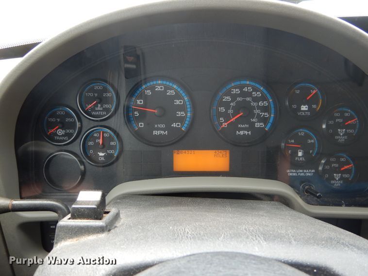 image for item IT9126 2009 International DuraStar 4400  dump truck