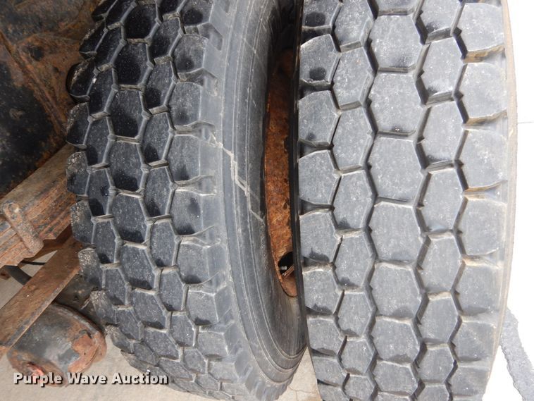 image for item IT9126 2009 International DuraStar 4400  dump truck