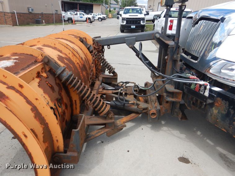 image for item IT9127 2006 International DuraStar 4400  dump truck