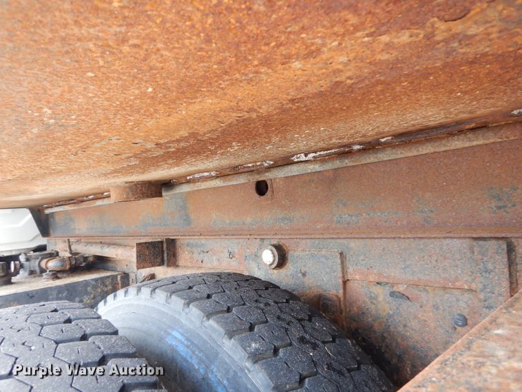 image for item IT9127 2006 International DuraStar 4400  dump truck