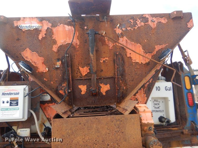 image for item IT9127 2006 International DuraStar 4400  dump truck