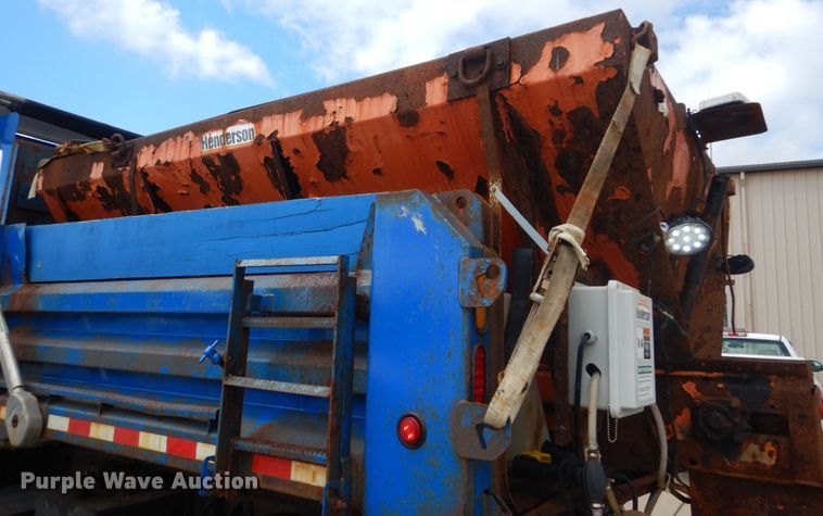 image for item IT9127 2006 International DuraStar 4400  dump truck