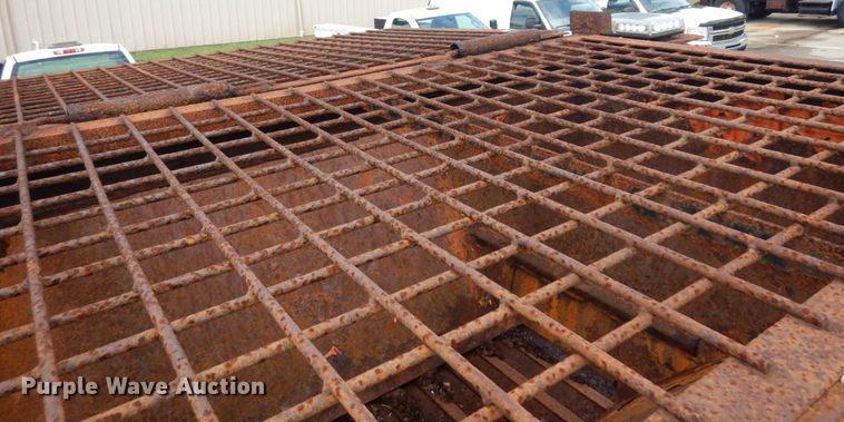 image for item IT9127 2006 International DuraStar 4400  dump truck