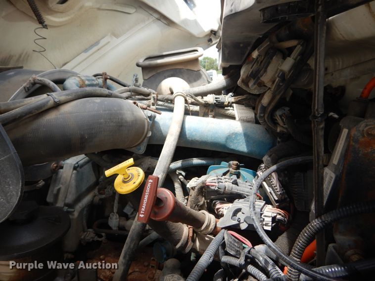 image for item IT9127 2006 International DuraStar 4400  dump truck