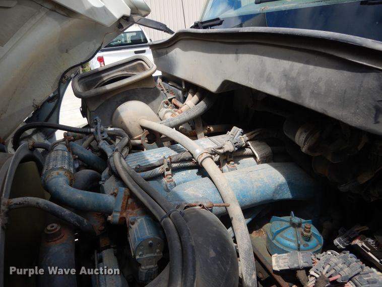 image for item IT9127 2006 International DuraStar 4400  dump truck